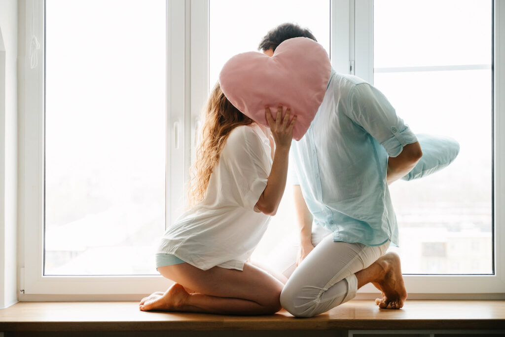 Les 5 étapes de la plupart des relations amoureuses