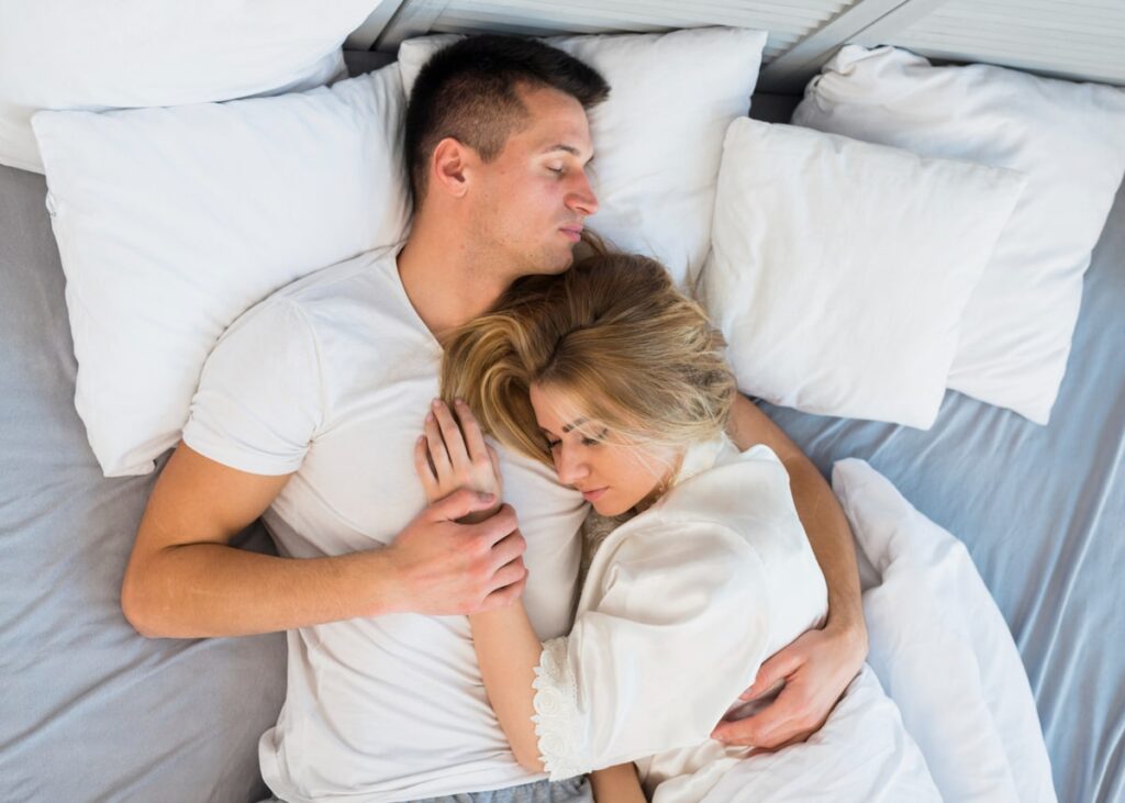 Meilleure position pour dormir en couple